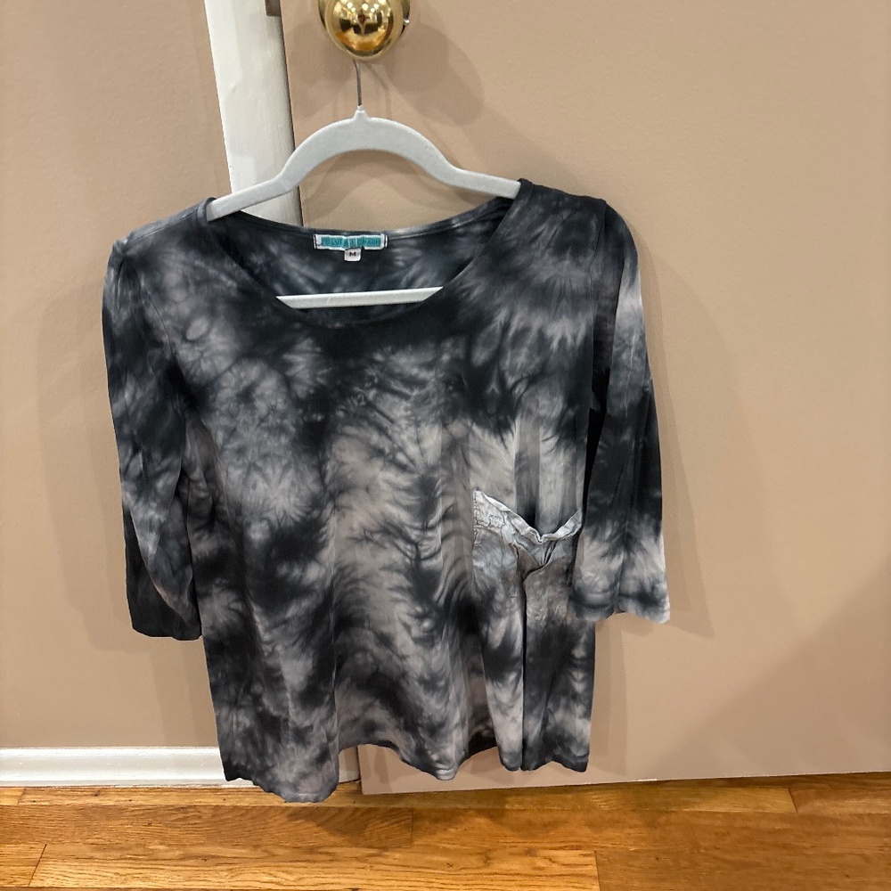 Women’s Tie Dye Top
